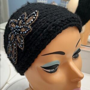 Chic Black Knit Headband with Beaded Floral Design